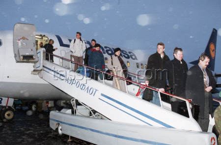Первый рейс Lufthansa Boeing 7373 D-ABER Франкфурт - Нижний Новгород - Самара 31 марта 1996 г.